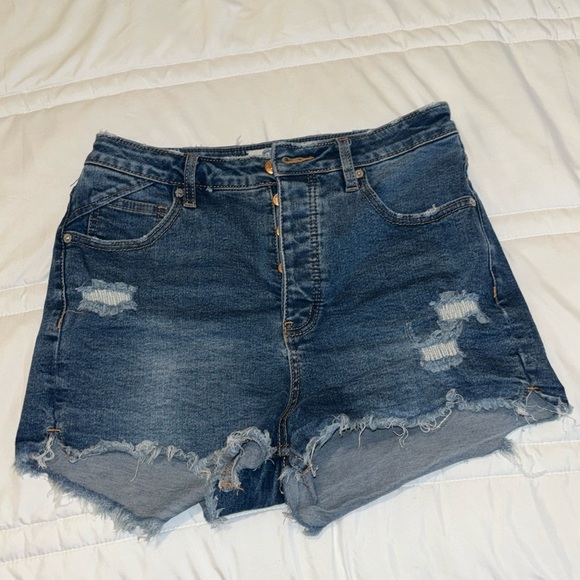 Free People Jean shorts - Picture 1 of 3